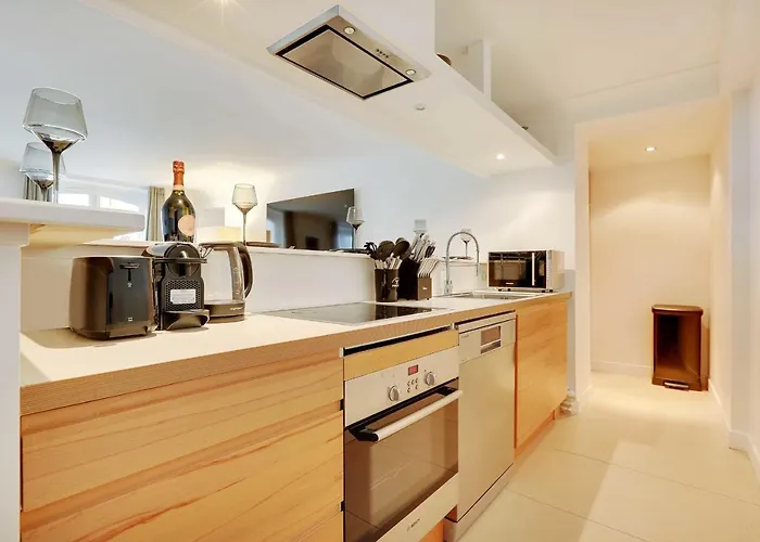 Elegant - 2bd-6p - Avenue Montaigne *