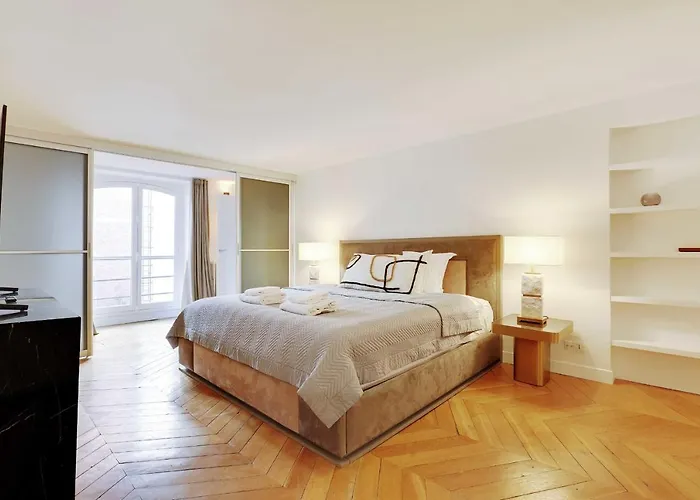 Elegant - 2bd-6p - Avenue Montaigne * Paříž