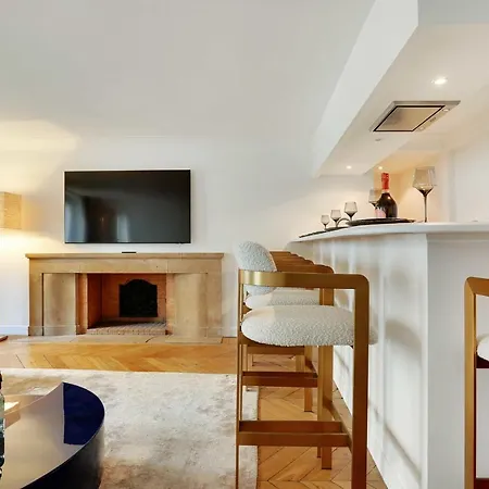 Elegant - 2bd-6p - Avenue Montaigne Διαμέρισμα Παρίσι